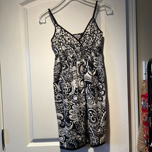 Speechless Dresses & Skirts - Black and White Paisley Mini Dress